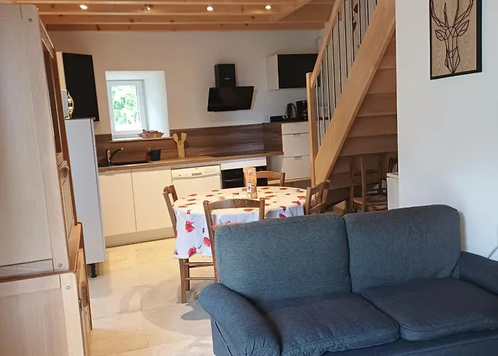 Aux 43 Arbres Tilleul Holiday home Craponne-sur-Arzon