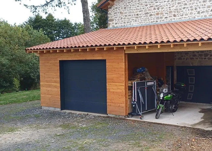 Aux 43 Arbres Tilleul Craponne-sur-Arzon